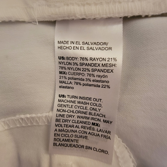 NWT Chico's So Slimming Brigitte Grommet Wide Leg Crop - Size 2.5R - Alabaster - Picture 5 of 5